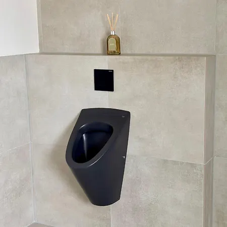 Nbringnest - Am Nuerburgring In * Adenau