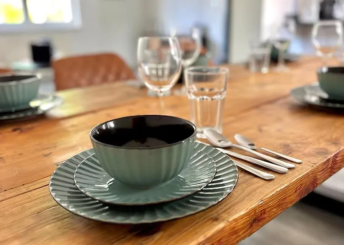 Nbringnest - Am Nuerburgring In * Adenau